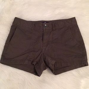 Gap army green shorts